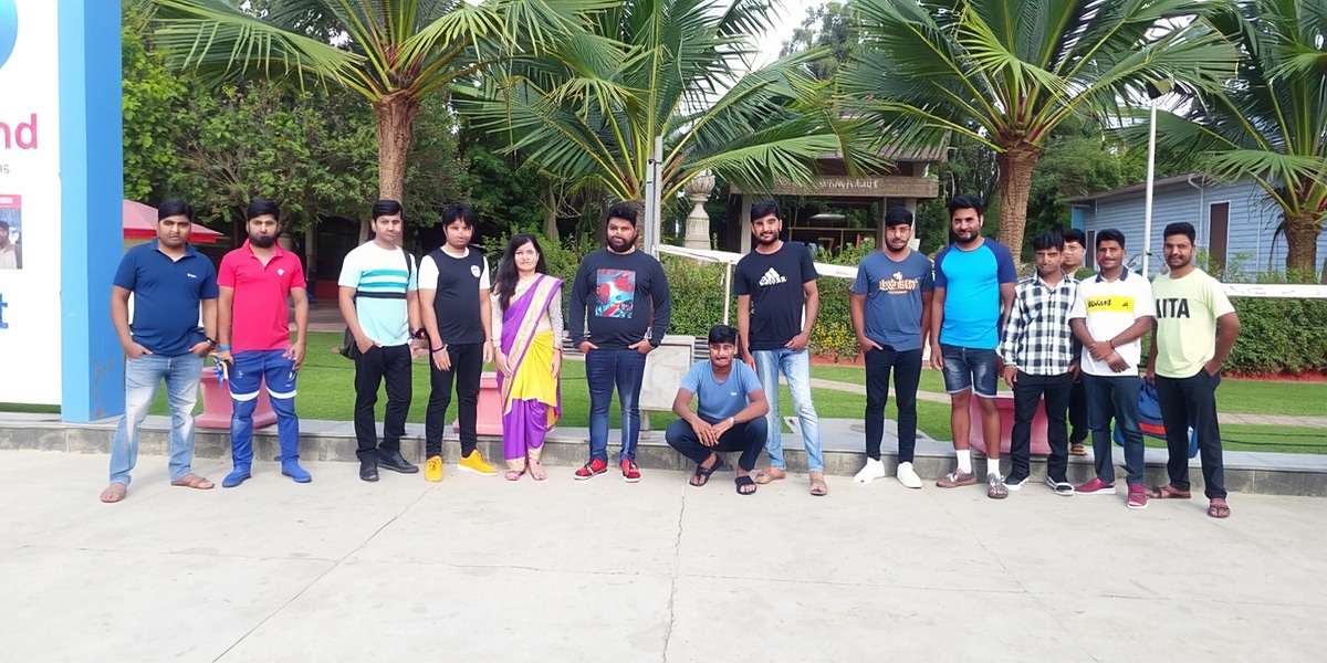 Rajasthan Royals Volley - Community Meetup Rajasthan Royals Volley community meetup in Jaipur with players and developers